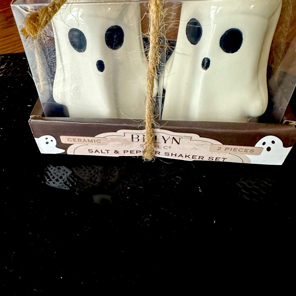 BKLYN Halloween salt and pepper shakers